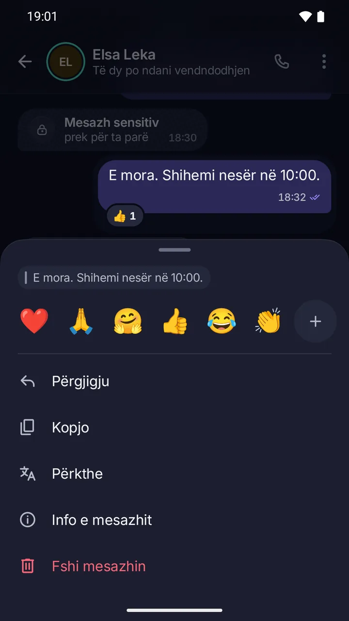 Fleta e veprimeve të Afri-t: reagimet në rreshtin e parë, pastaj Përgjigju, Kopjo, Përkthe, Info e mesazhit dhe Fshi mesazhin.