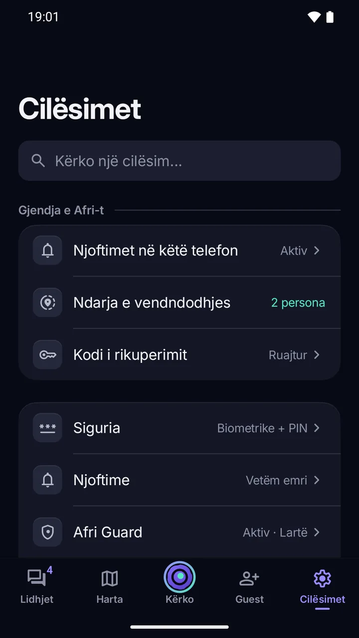 Cilësimet: gjendja e Afri-t (njoftimet, ndarja e vendndodhjes, Kodi i rikuperimit) dhe kategoritë Siguria, Njoftime, Afri Guard.