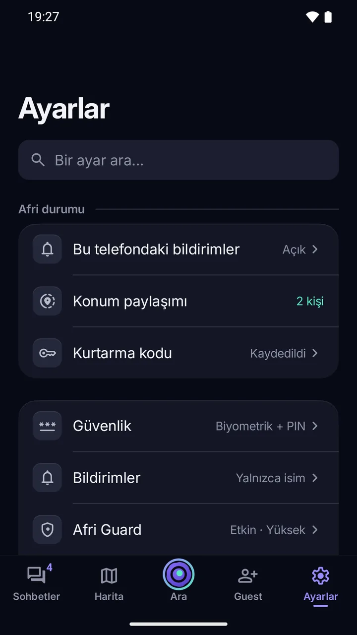 Ayarlar: Afri’nin durumu (bildirimler, konum paylaşımı, kurtarma kodu) ve Güvenlik, Bildirimler ve Afri Guard kategorileri.
